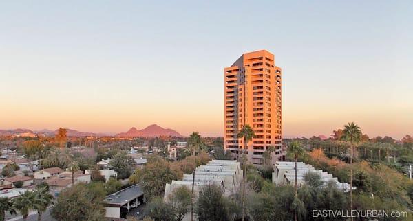 Exterior view of Crystal Point high rise in Phoenix, AZ
http://eastvalleyurban.com/phoenix/crystal-point/