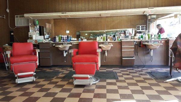 Orlando's Barber Shop