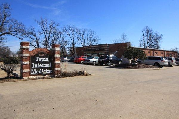 Tapia Internal Medicine Clinic