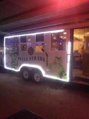 Wood burning oven pizza, top notch!