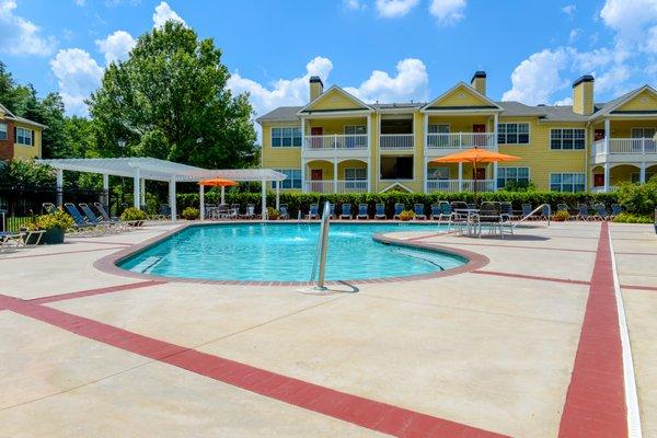 The Columns At Club Drive