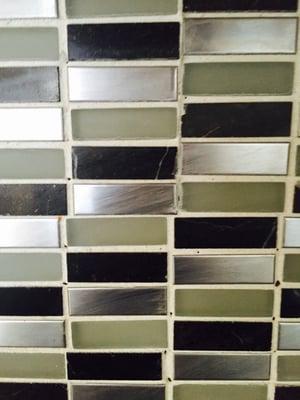 tile poorly lined up
