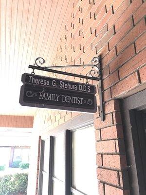Stehura Theresa, DDS