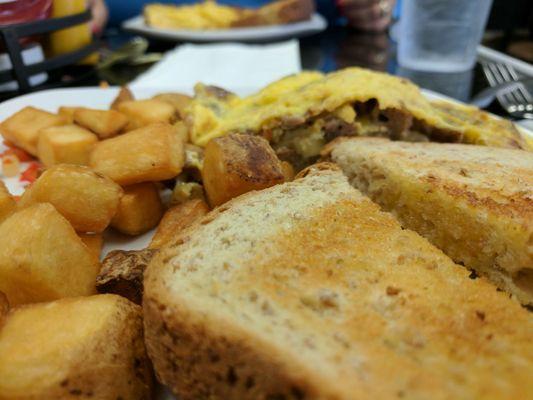 A SPLIT omlette breakfast