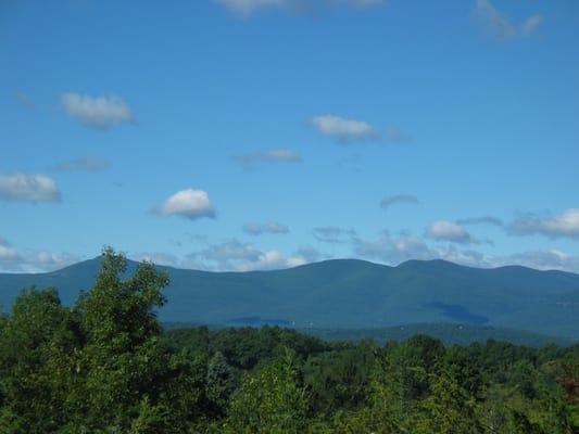 A Mountain View Retreat