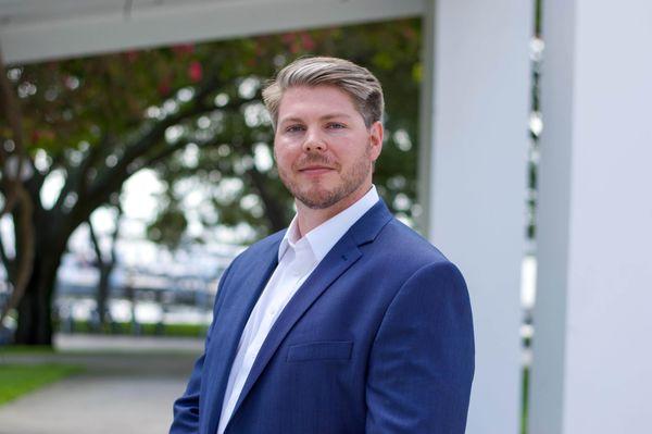 Alex Cutler - La Rosa Realty