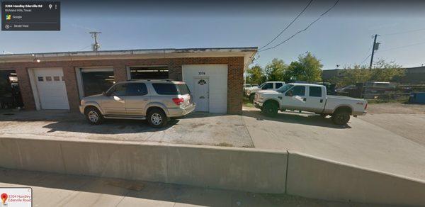 Up until approx Oct 2019, used to be a vehicle service shop.