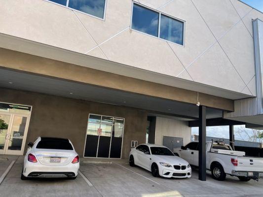 Guest Parking only After 6pm Monday-Friday
And Saturday-Sunday After 2pm