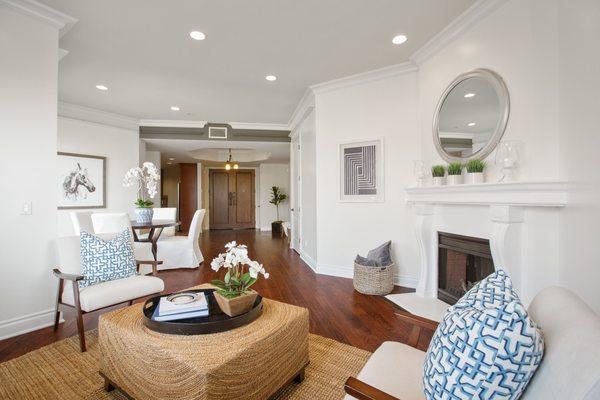 Sexy Hollywood PENTHOUSE Condo, SOLD within 2 weeks, highest price in the building!