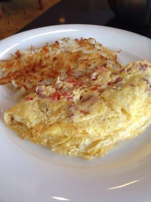 Ham, onion, tomato omelet