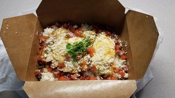 Breakfast bowl with Jasmine rice and langonisa. So so good!