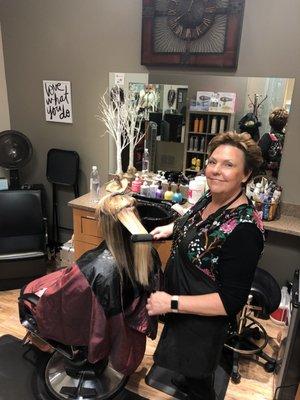 Fun Easy Hair by Shirly Calderon