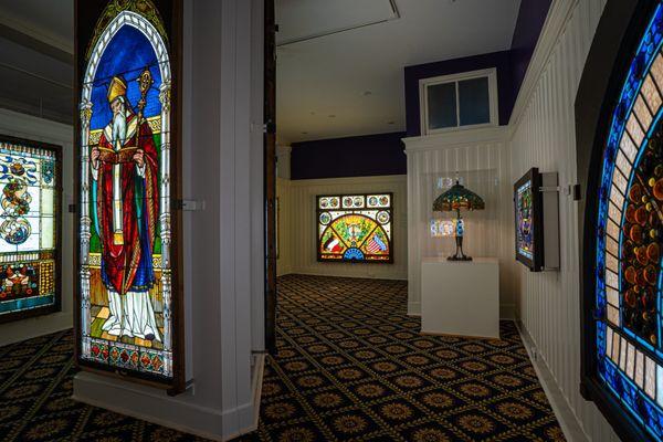 Arts & Artifacts Glass Studio