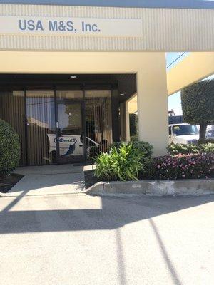 This location doesn't have a yelp link but it's the same business. Door was unlocked