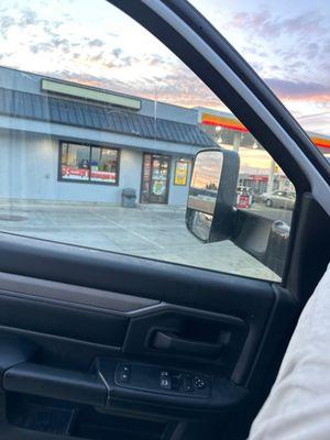Sun Mart 31