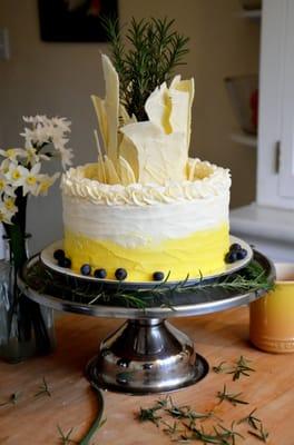 Lemon blueberry cake with rosemary