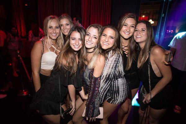 Girls Night Out Feat. MAGIC MIKE The Show