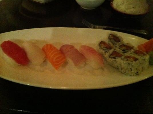 Sushi combo platter with spicy tuna