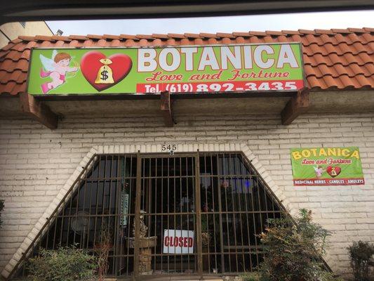 Front of the Botanica