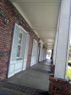 This place is a total loss of space for any use other than what it's currently being used for.