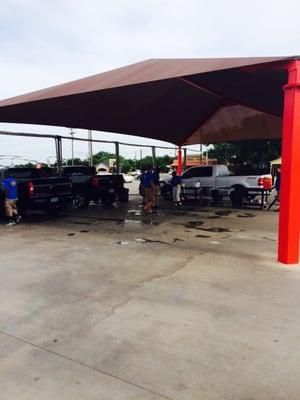 Four Seasons Fast Lube & Car Wash