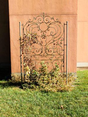 Spanish Gate by Lucio Ruiz Rojas (1955)