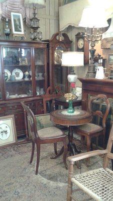 Bluebonnet Antiques & Refinishing
