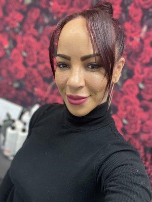 I absolutely love what I do! Bringing you the highest standards of Esthetics and also bring peace to your senses and soul!