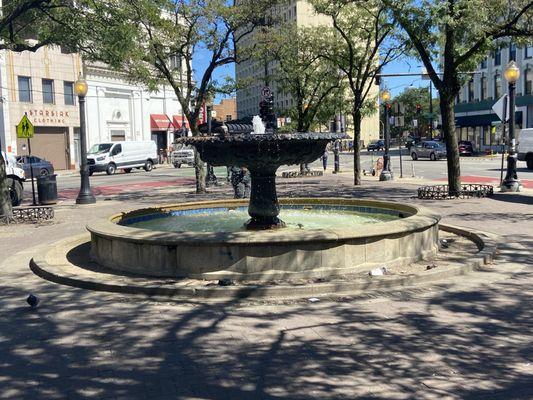 Nelson Algren Fountain