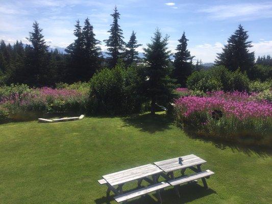 Twin Creeks Trailhead Lodge