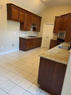 Liliana Home cleaning