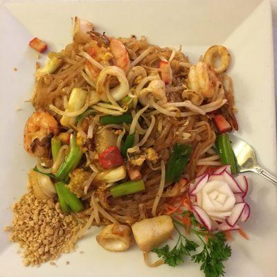 Pad Thai with seafood. Delicious!