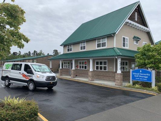 U-Haul Neighborhood Dealer