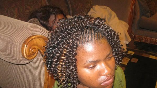 Sianeh Braids & Designer Salon