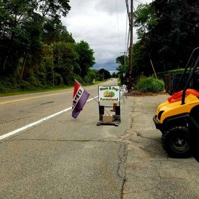 Mom and Pop Farmstand