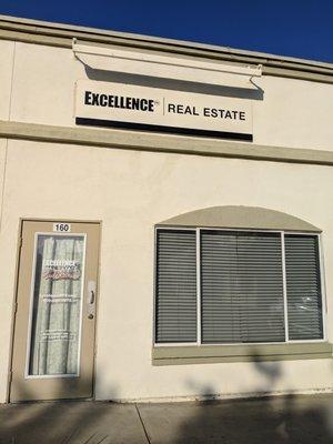 Excellence Real Estate-Southland