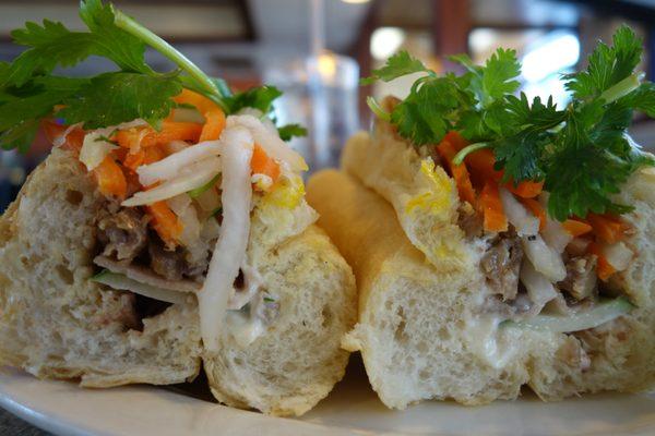 Banh mi dac biet