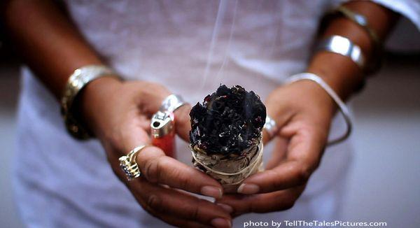 Healing hands. Rituals.