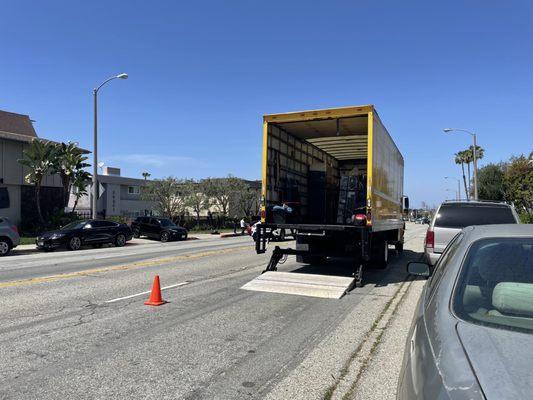 Movers and Movers - Torrance