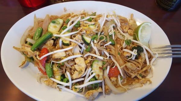 Drunken Noodle with chicken