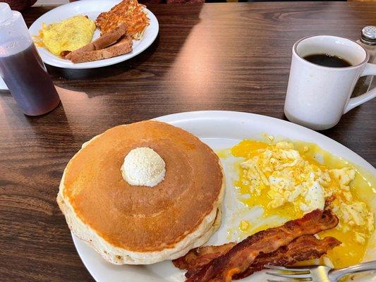 Buttermilk Pancakes & Northern Omelet were both great!