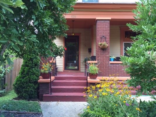 The Earthly Goods office, located at 521 East Market Street, New Albany IN.