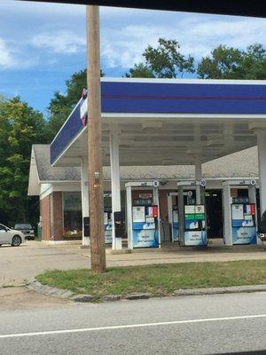 Irving Center Harbor -- 11 Whittier Highway / Route 25, Center Harbor Station