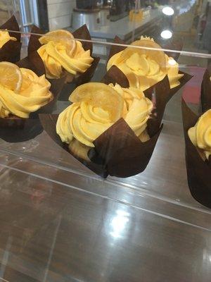 Excellent lemon cupcakes!