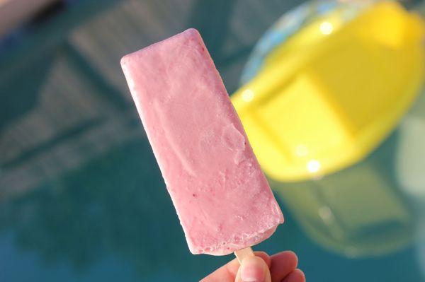 Paleta de fresa (de leche)