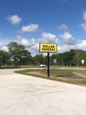 Dollar General sign