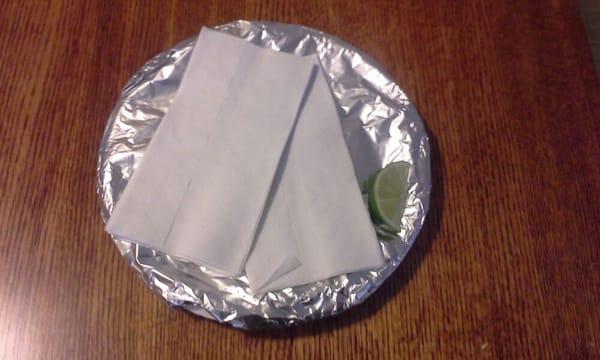 Comes with lime wedge