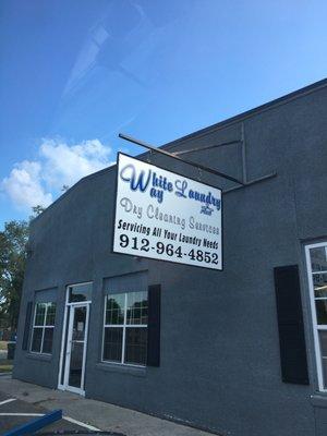 White laundry and dry cleaning