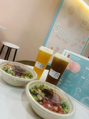 Poke with fresh fruit tea