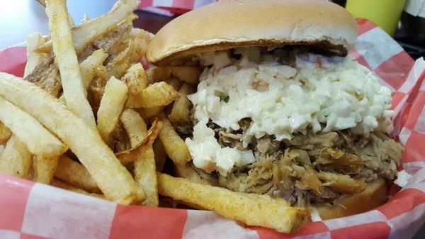 Carolina BBQ sandwich